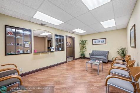 1881 N University Drive Coral Springs FL 33071