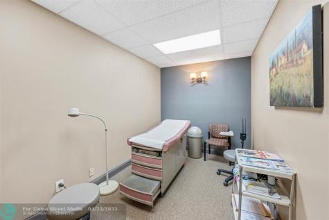 1881 N University Drive Coral Springs FL 33071