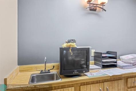 1881 N University Drive Coral Springs FL 33071