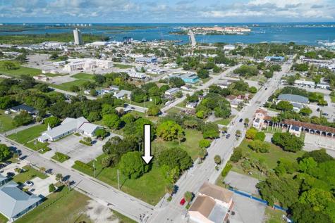 822 Avenue D Fort Pierce FL 34950