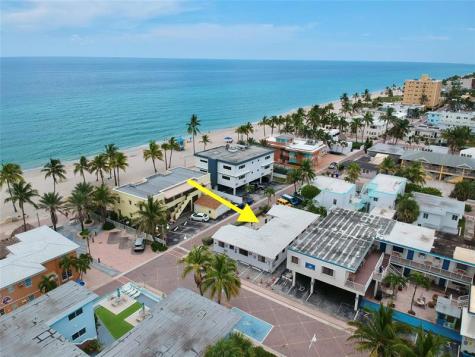 2212 N Surf Road Hollywood FL 33019