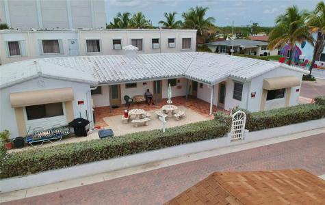 2212 N Surf Road Hollywood FL 33019