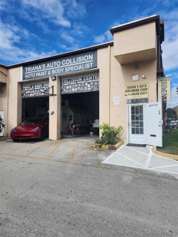 2031 SW 70th Avenue Davie FL 33317