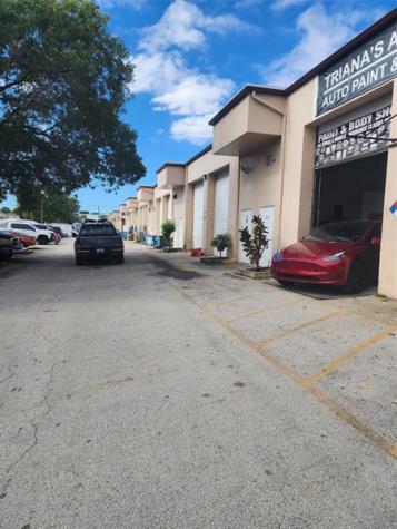 2031 SW 70th Avenue Davie FL 33317