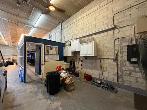 7750 NW 71st Street Miami FL 33166