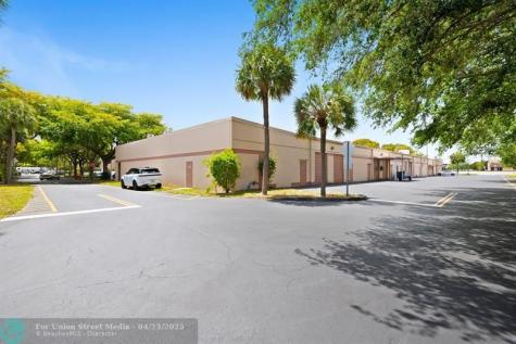 4800 N State Road 7 Lauderdale Lakes FL 33319