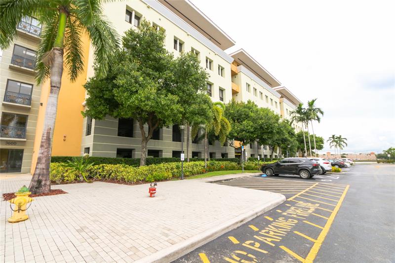 3600 Red Miramar FL 33025