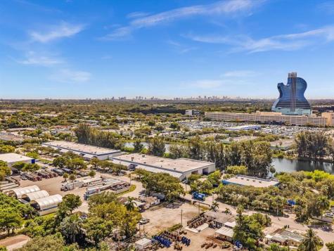 4901 SW 51st Street Davie FL 33314