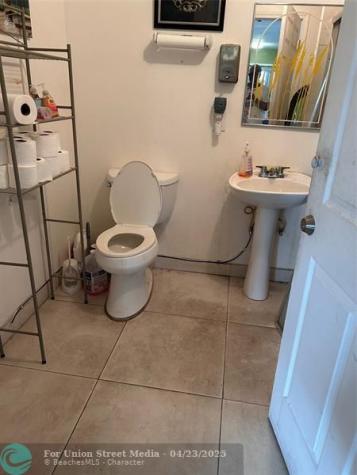 2401 NW 19th Street Fort Lauderdale FL 33311