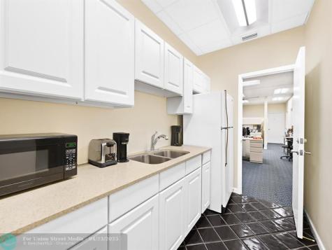 533 NE 13th Street Fort Lauderdale FL 33304