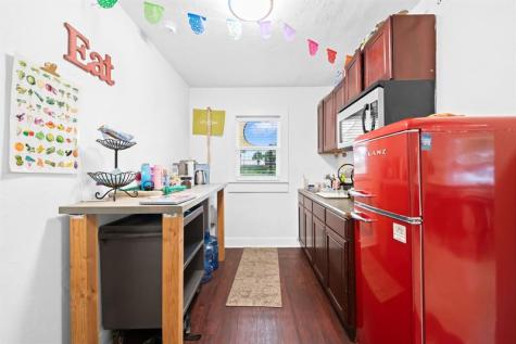 746 NE 3rd Avenue & NE 8th Street Fort Lauderdale FL 33304