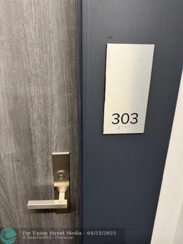 19790 W Dixie Highway Miami FL 33180