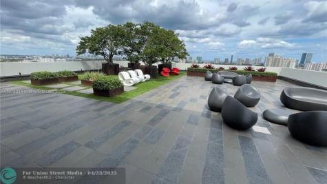 19790 W Dixie Highway Miami FL 33180