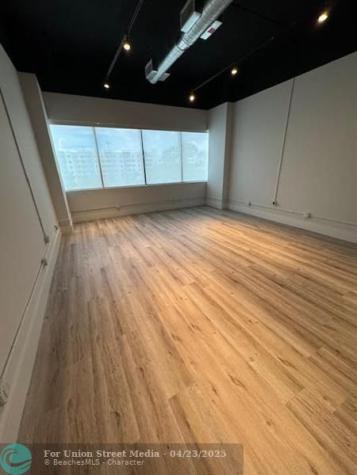 19790 W Dixie Highway Miami FL 33180