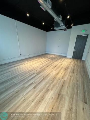 19790 W Dixie Highway Miami FL 33180