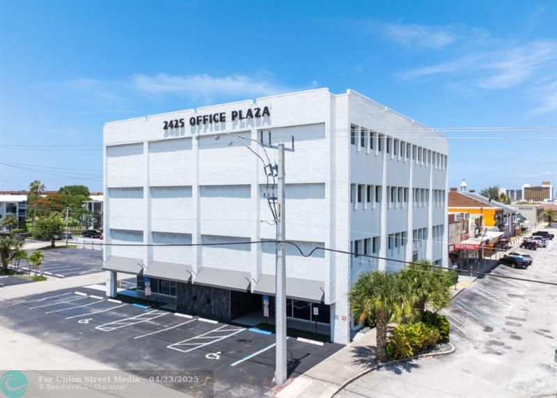 2425 NE 50th Street Fort Lauderdale FL 33308