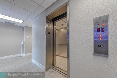 2425 NE 50th Street Fort Lauderdale FL 33308