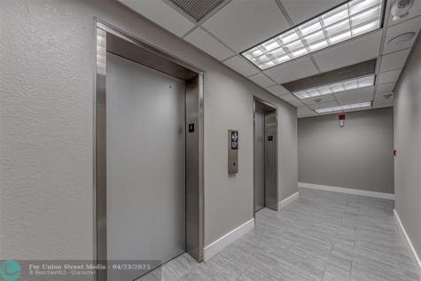 2425 NE 50th Street Fort Lauderdale FL 33308