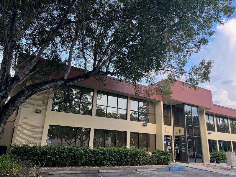 4503 NW 103rd Avenue Sunrise FL 33351