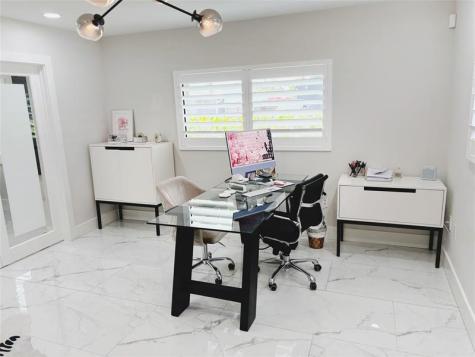 301 SW 7th Street Fort Lauderdale FL 33315