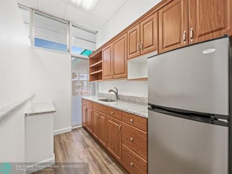 2700 E Oakland Park Boulevard Fort Lauderdale FL 33306