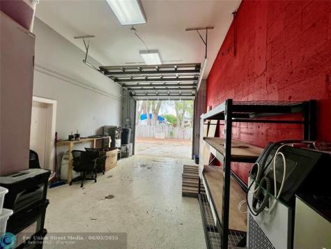 5098 NW 37 Avenue Tamarac FL 33309