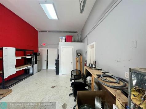 5098 NW 37 Avenue Tamarac FL 33309