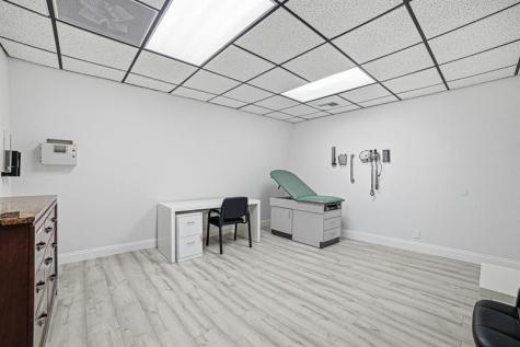 2929 N University Drive Coral Springs FL 33065