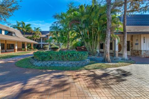 2929 N University Drive Coral Springs FL 33065