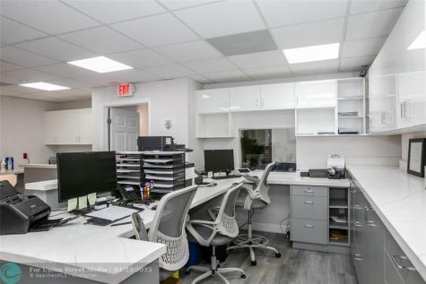 1500 N University Drive Coral Springs FL 33071