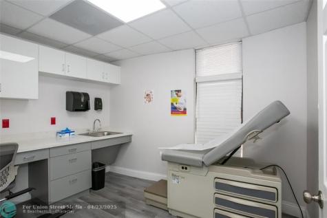 1500 N University Drive Coral Springs FL 33071