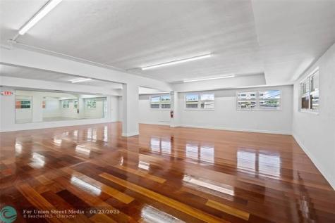 915 NE 20th Fort Lauderdale FL 33304