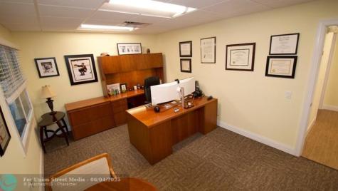 1232 N University Drive Plantation FL 33322