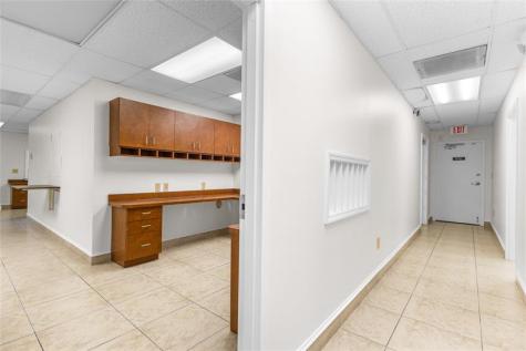 2466 E Commercial Boulevard Fort Lauderdale FL 33308