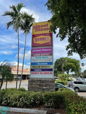 18606 NW 67th Avenue Hialeah FL 33015