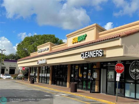 18606 NW 67th Avenue Hialeah FL 33015