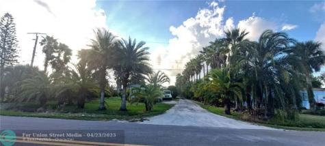 3431 SE 38th Avenue Okeechobee FL 34974