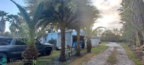 3431 SE 38th Avenue Okeechobee FL 34974