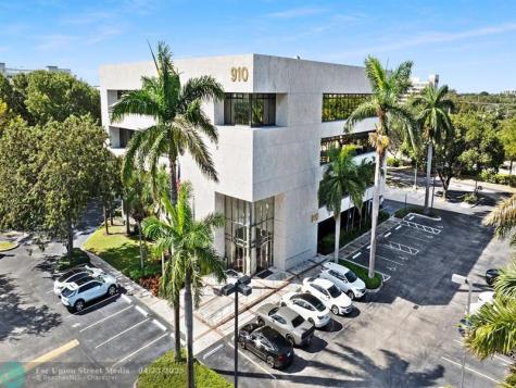 910 SE 17th Street Fort Lauderdale FL 33316