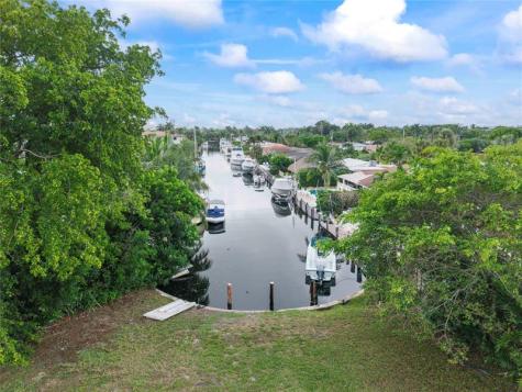 2716 NE 14th Street Causeway Pompano Beach FL 33062