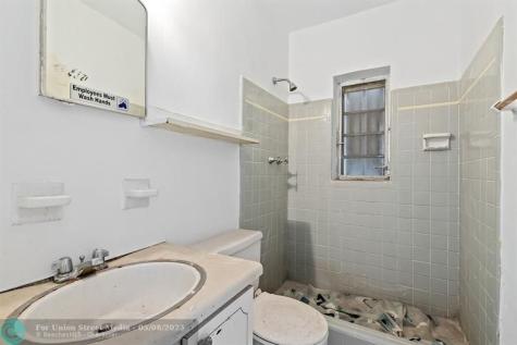 804-810 NE 4th Avenue Fort Lauderdale FL 33304