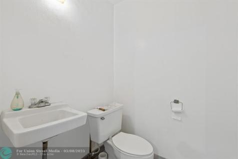 804-810 NE 4th Avenue Fort Lauderdale FL 33304