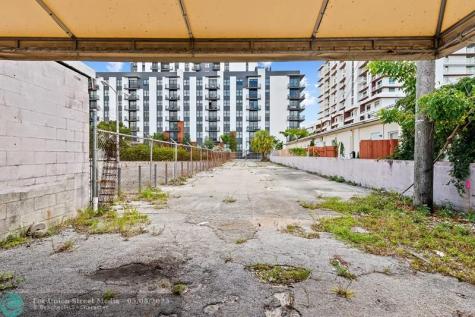 804-810 NE 4th Avenue Fort Lauderdale FL 33304