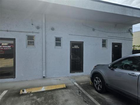 1000 S 56th Avenue Hollywood FL 33023