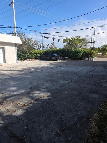 3311 N Dixie Highway Pompano Beach FL 33064