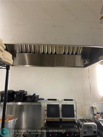 7209 SW 59th Avenue South Miami FL 33143