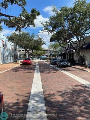 7209 SW 59th Avenue South Miami FL 33143