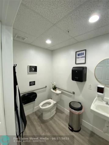 8357 W Sunrise Boulevard Plantation FL 33322