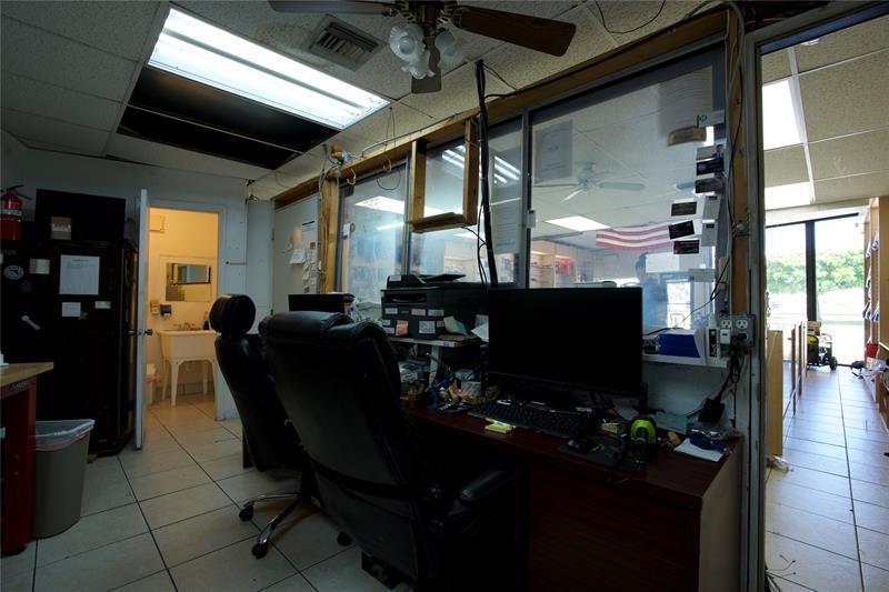 4581 N Dixie Highway Deerfield Beach FL 33064