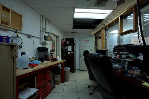 4581 N Dixie Highway Deerfield Beach FL 33064